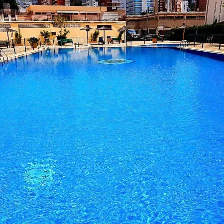 One Bedroom Flat With Shared Pool Levante Area *